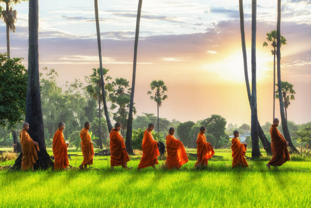 Thailand Buddhisten im Sonnenuntergang