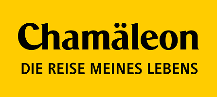 Gelbes, rechteckiges Logo mit dem Wort Chamäleon in großer schwarzer Schrift und dem Schriftzug DIE REISE MEINES LEBENS in kleinerer schwarzer Schrift darunter.