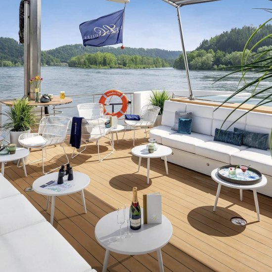 Lueftner Cruises_AMADEUS Star_River Terrace 02-min